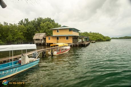 Boats lining up for lunch at Jasmin's.