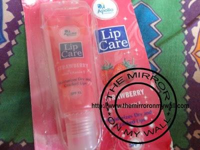 Apollo Pharmacy Lip Care Balm In Strawberry with SPF 15_1.JPG