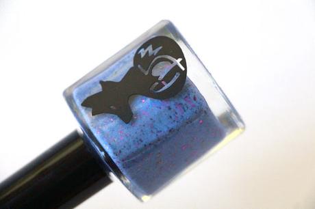 #ManiMonday - Frenzy Polish in Hope is Stronger than Fear