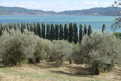 September in UMBRIA, ITALY, Part 2: Lake Trasimeno and Isola Polvese