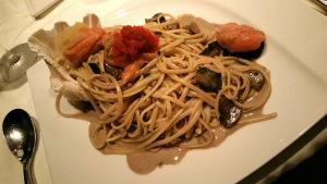 Linguine with smoked salmon, wild mushrooms and roe