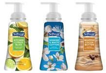 Pamper Your Hands with the Fragrant Foaming Collection of Hand Soaps from Softsoap!