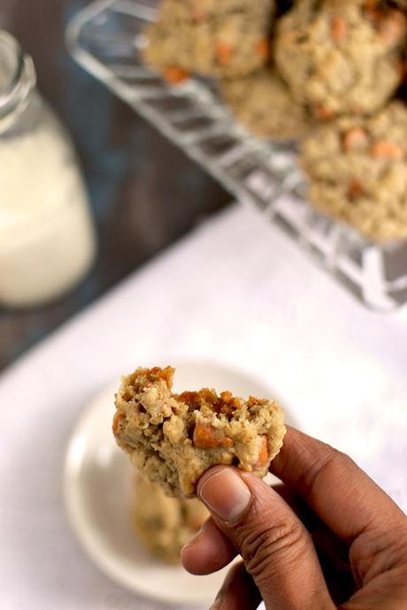 Cookies with Oats & Butterscotch Chips