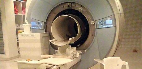 Hadassah MRI machine stuck to ceiling