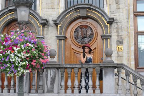 Travel Style | Mad Hatter