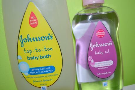 Baby massage with JOHNSON’S® Baby