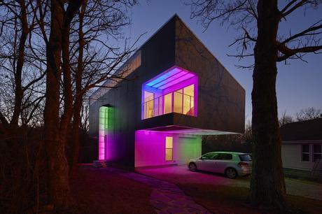 5 Brightly Colored Houses