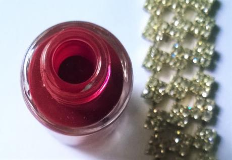 Stay Quirky Nail Polish in Masterly Maroon, Shade No.031 Review, Application and Price