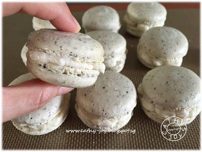 Sesame Macarons