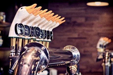 Here’s Where You Need to Celebrate Each Cubs Playoff Win Goose Island