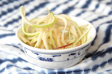 Spiralized apple