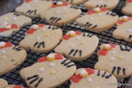 Cut out Sugar Cookies – Hello Kitty