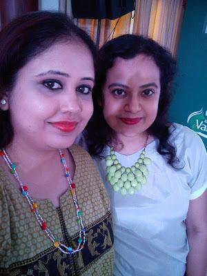#FrizzFreeHair possible with Dabur Vatika Jasmine Hair Oil - A date with Indiblogger #FrizzFreeHair possible with Dabur Vatika Jasmine Hair Oil - A date with Indiblogger