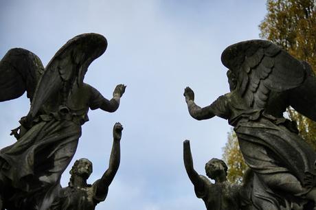 In & Around #London… Kensal Green Cemetery #HalloweenLondon