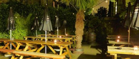 Palm Tree Portobello - Beer garden