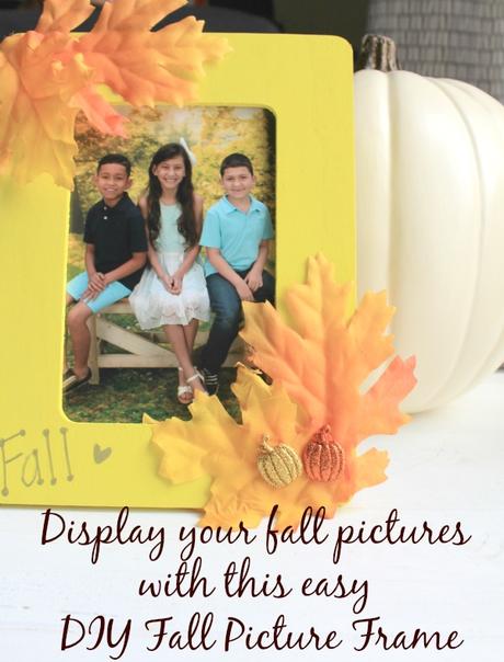 Display pictures with this easy DIY Fall picture frame! #sponsored