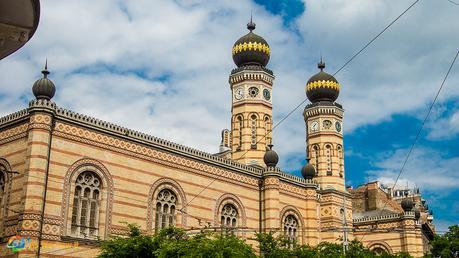 Budapest's synagogue is the largest in Europe.