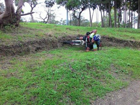 Kalongkong Hiker banking