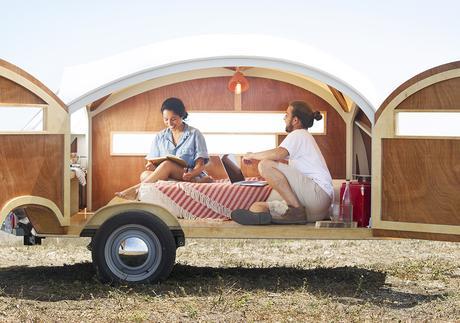 Hutte Hut prefab trailer interior fit for two