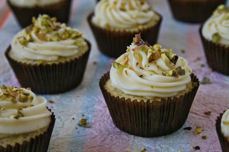 Lemon & Pistachio Cupcakes