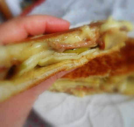 Grilled Apple, Bacon and Cheese Sandwich