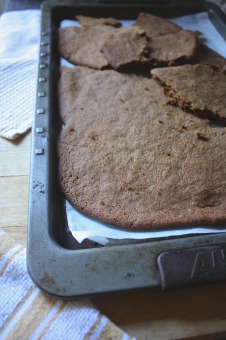 Pumpkin Cheesecake with Gingerbread Cookie Crust