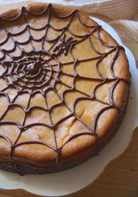 Pumpkin Cheesecake with Gingerbread Cookie Crust