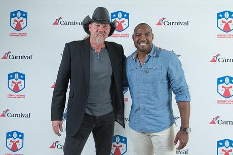 Trace Adkins Headlines Carnival's Cowboy Ultimate Fan Fest