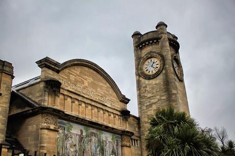 Clocks Go Back in Forest Hill