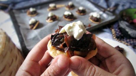 Caramelized Onion Mushroom Canapes {during Little A’s play-date}