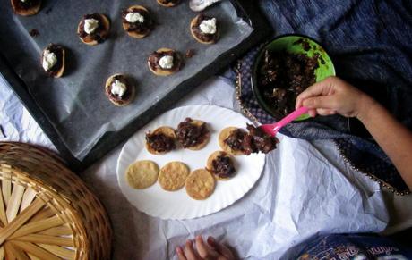 Caramelized Onion Mushroom Canapes {during Little A’s play-date}