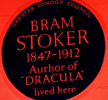#Halloween A Plaque For Drac