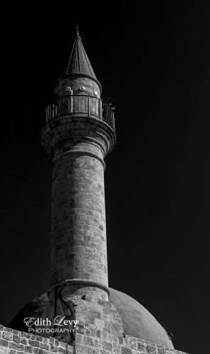 mosque, minaret, Akko, Acre, Israel, black and white, monochrome