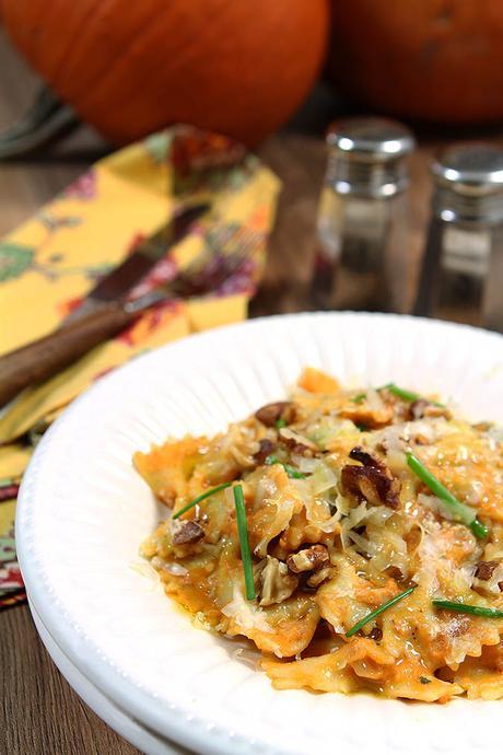 Pasta with Mascarpone Pumpkin Sauce and Toasted Walnuts