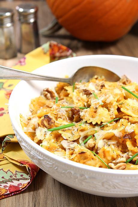 Pasta with Mascarpone Pumpkin Sauce and Toasted Walnuts