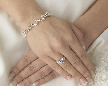 Top Tips for Choosing Your Bridal Jewelry