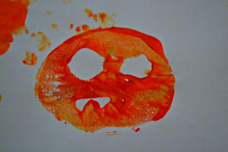 Halloween todder crafts - potato pumpkin printing