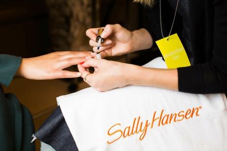 PRESS RELEASE: SALLY HANSEN’S NUDE NAILS ARE FRESH AND NATURAL AT STELLA McCARTNEY’S SUMMER 2016 FASHION SHOW IN PARIS OPERA