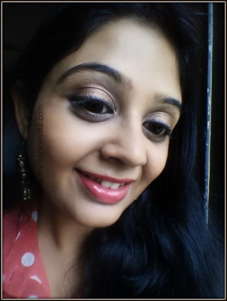 Wearing Sleek iDivine Vintage Romance Eye Shadow