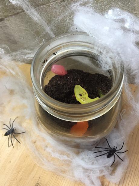 Halloween_worm_dirt_above glasgow foodie explorers halloween recipe