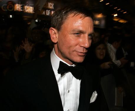 7 Incredible Daniel Craig Photos!