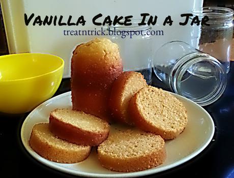 Vanilla Cake In a Jar Recipe @ http://treatntrick.blogspot.com