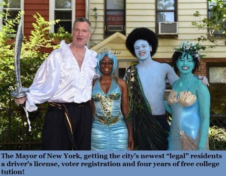 De Blasio at NY Mermaid Parade