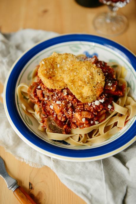 Brown Rice Pasta with Fried Green Tomatoes // www.WithTheGrains.com
