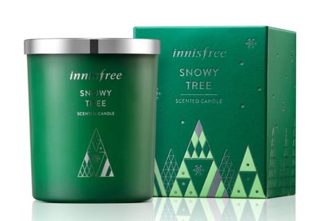 innisfree Green Christmas Snowy Tree Scented Candle resized