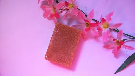 Aster Butter Scotch Luxury Bathing Bar Review