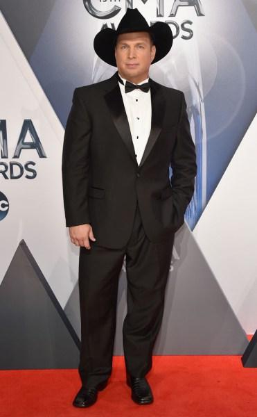 Country and Stylish: The Men from the 2015 CMA Awards