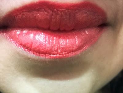 Perfect Coral Lips with Oriflame The One Colour Stylist