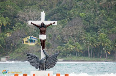 Catholic cross just of the coast of Isla Grande