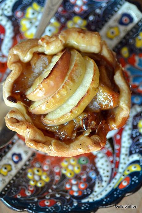 big boy apple pie cupcakes